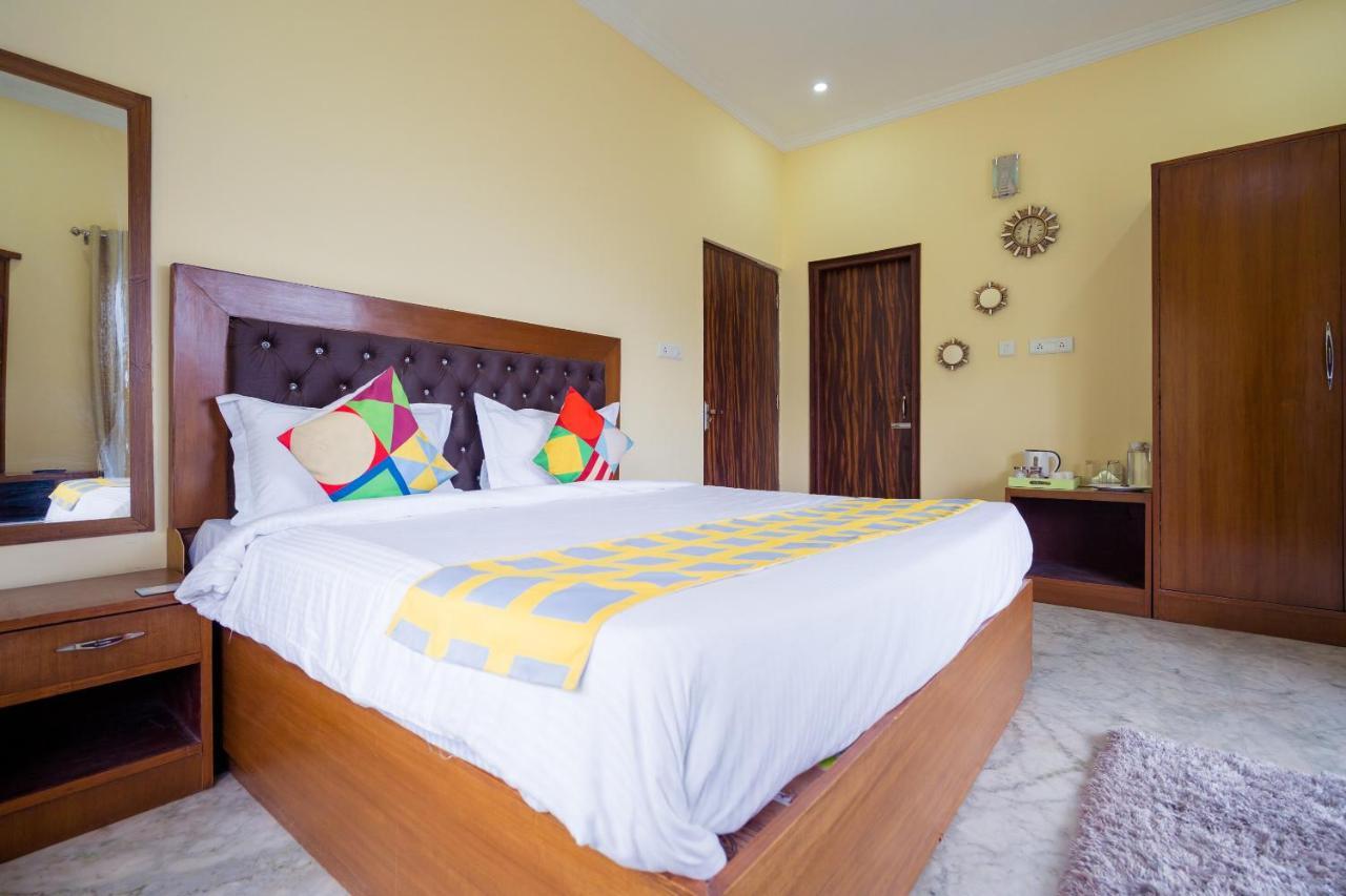 Spot On 40739 Nandi Palace Spot Hotell Mumbai Eksteriør bilde